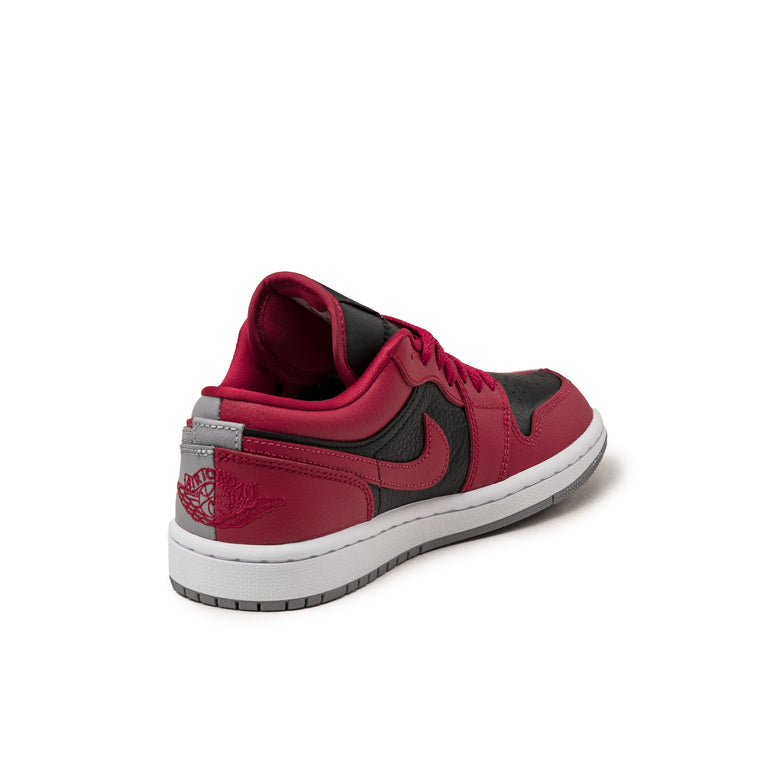 Licht grijze 2025 jordans