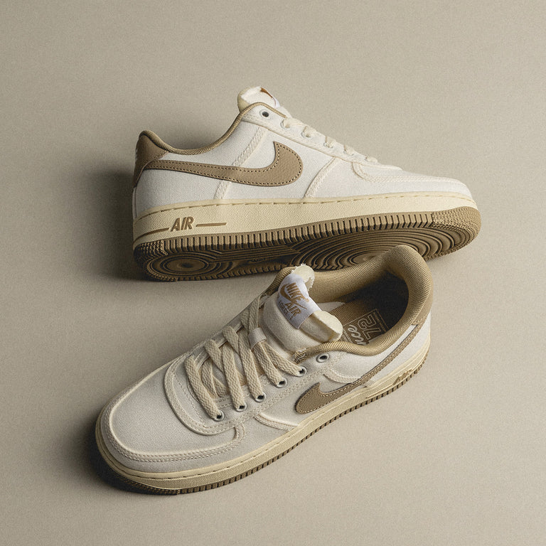 Nike air force 1 07 sail deals