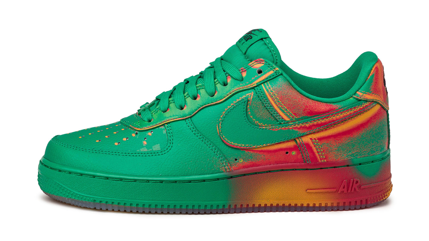 nike tribute hooded jacket