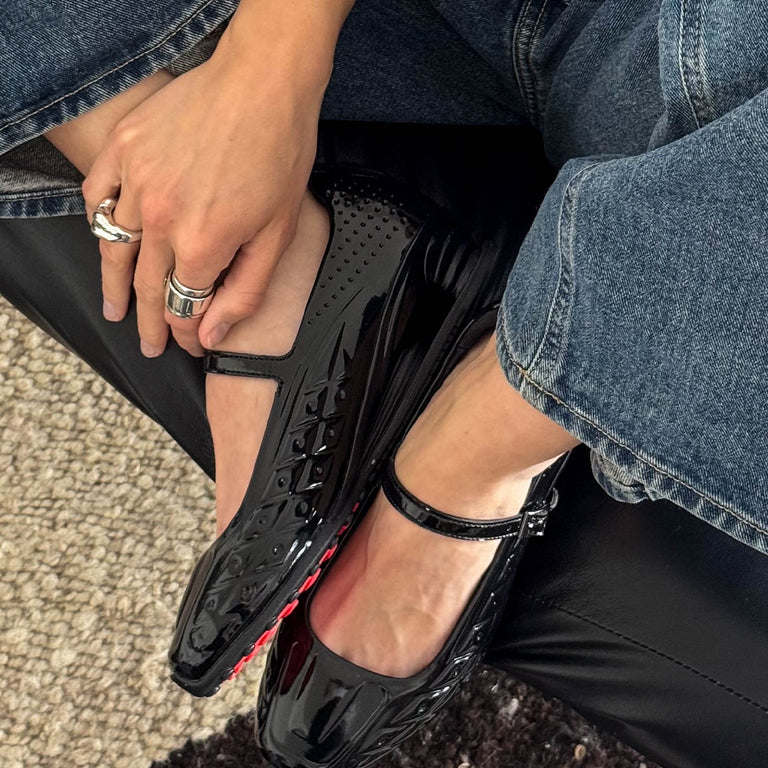 Nike Wmns Shox Z Calistra onfeet