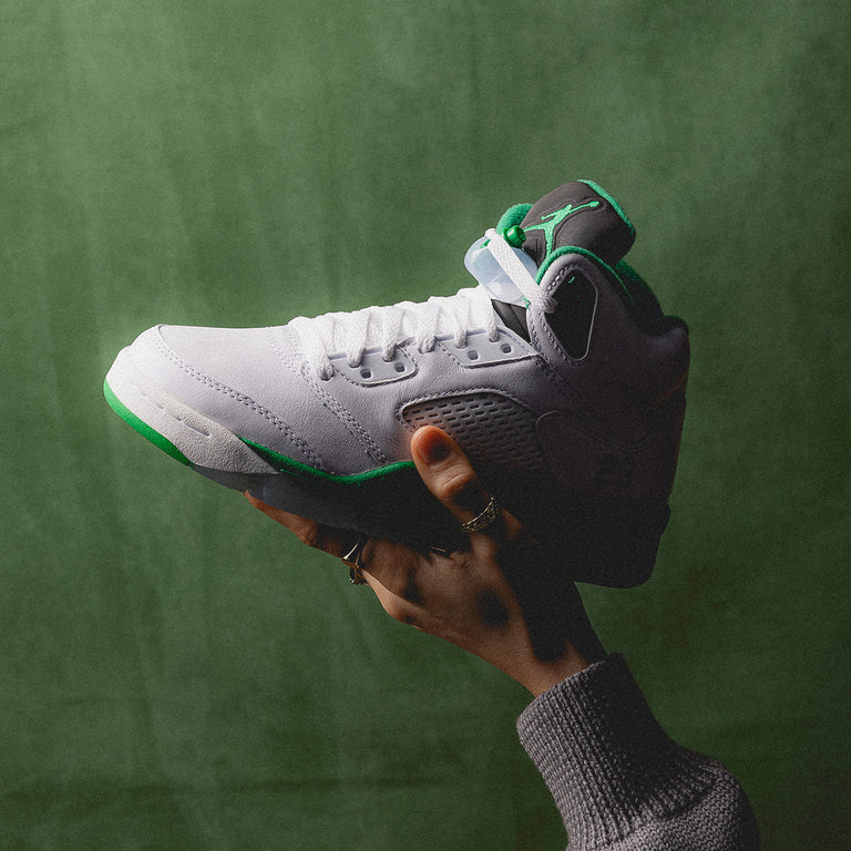 Nike Wmns Air Jordan 5 Retro *Lucky Green* onfeet