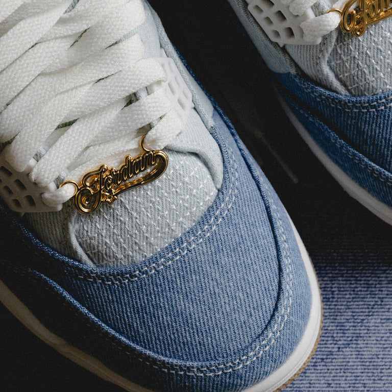 Nike Wmns Air Jordan 4 Retro *Worn Blue* onfeet