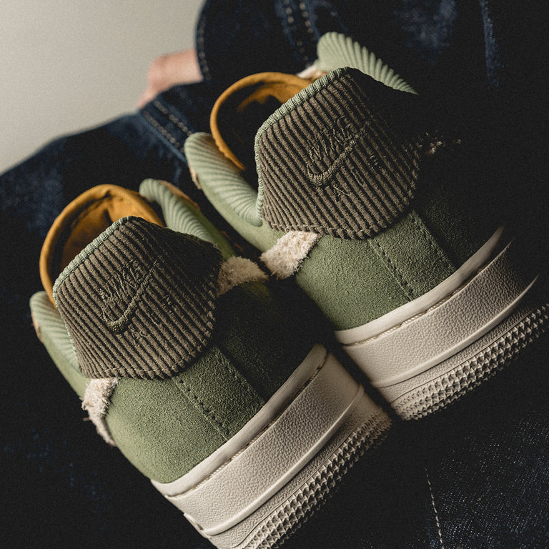 Nike Wmns Air Force 1 '07 LX onfeet