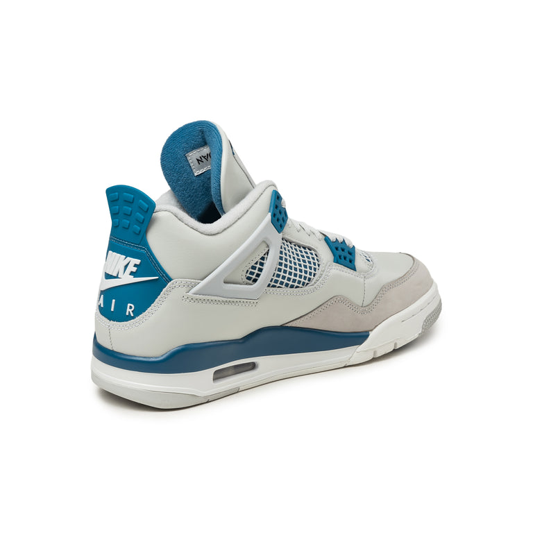 Nike Air Jordan 4 Retro *Military Blue* onfeet