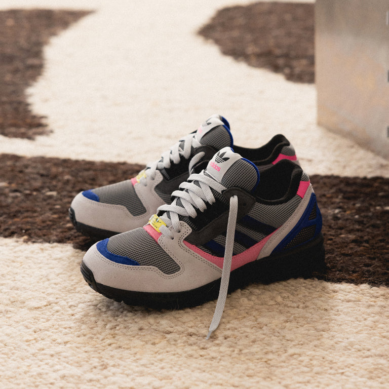 Adidas ZX 8000 onfeet