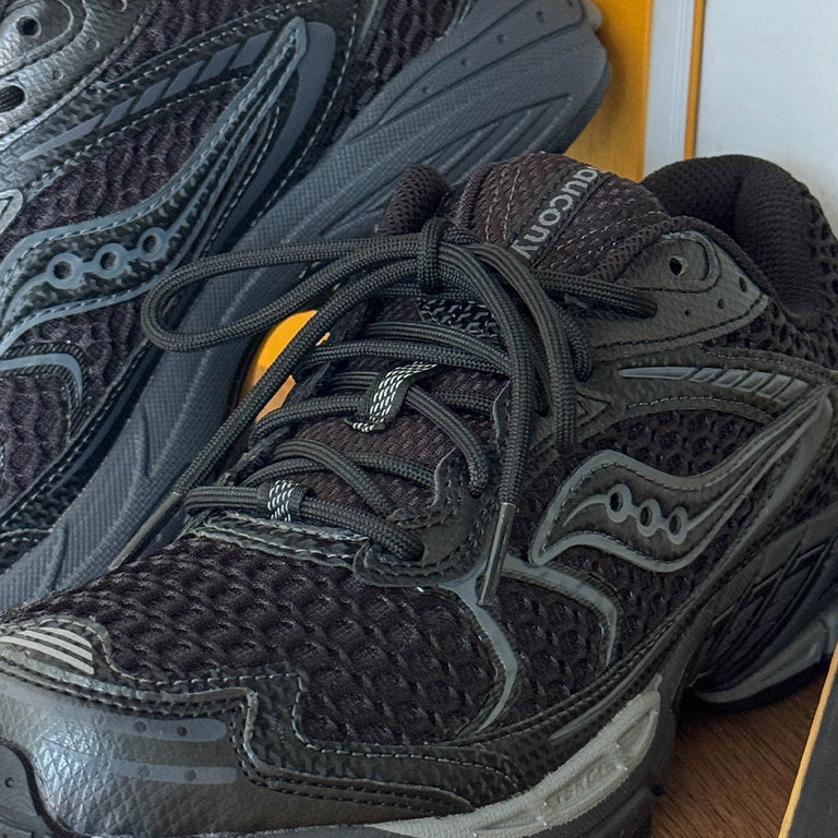 Saucony Pro Grid Ride 1 onfeet
