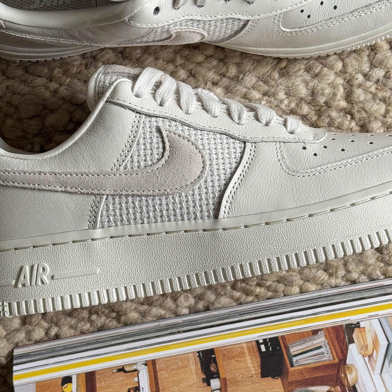 Nike Wmns Air Force 1 '07 onfeet