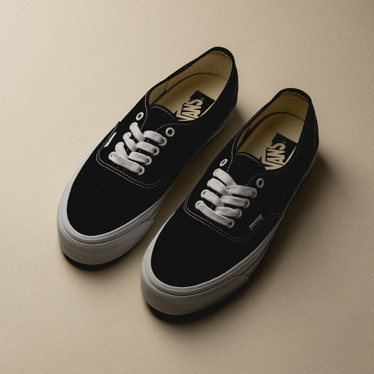 Vans original shoes online store
