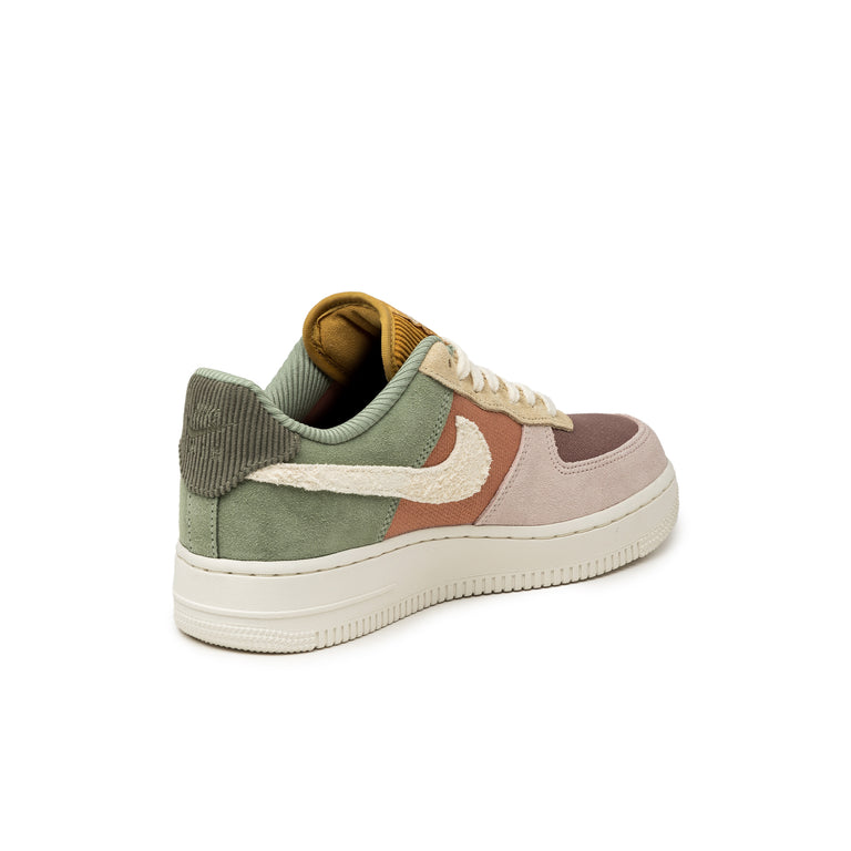 Nike Wmns Air Force 1 '07 LX