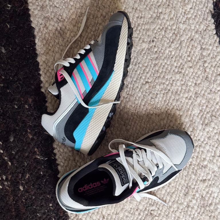 Adidas	Oregon Ultra Tech onfeet