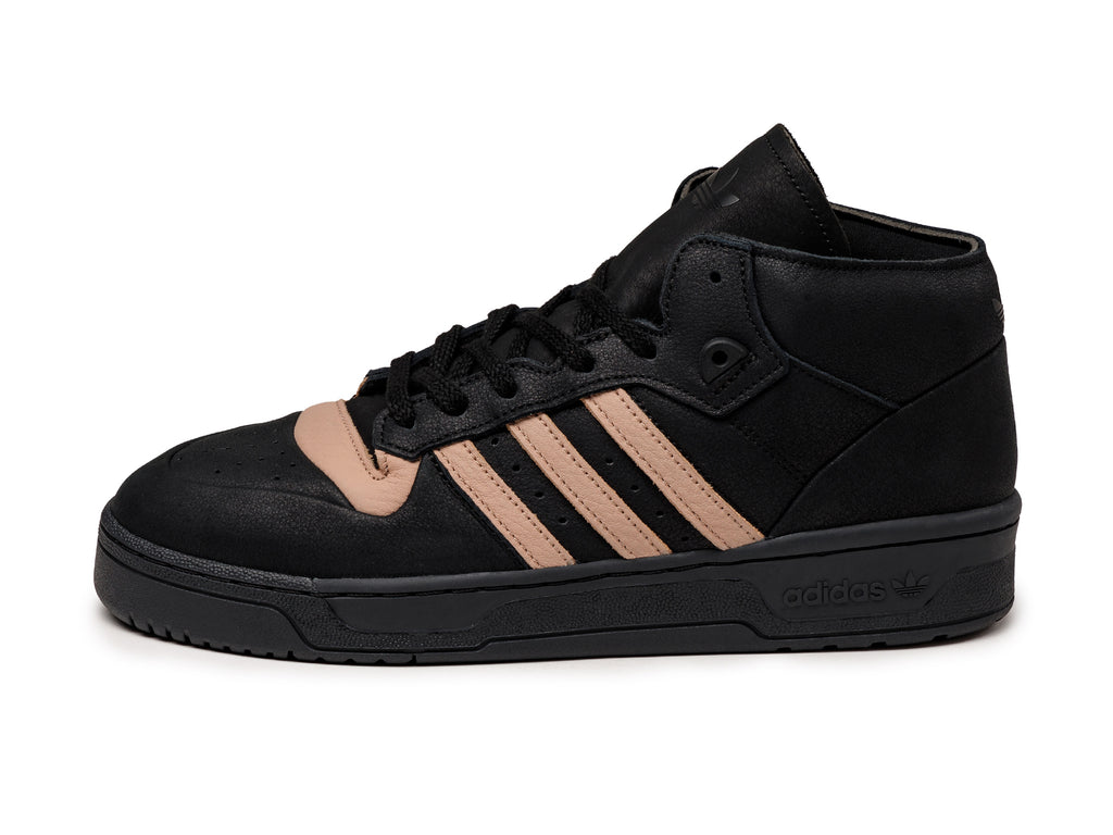 Mid top adidas cheap