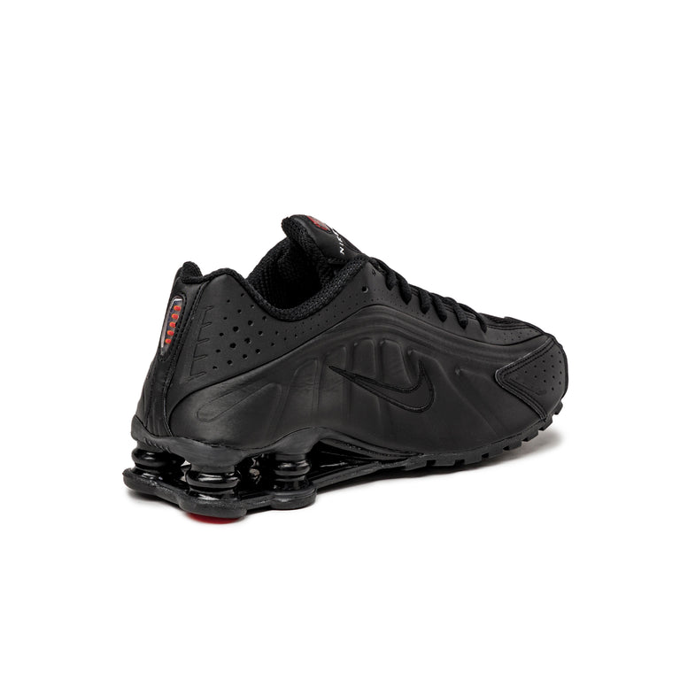 Nike shox all around 2025