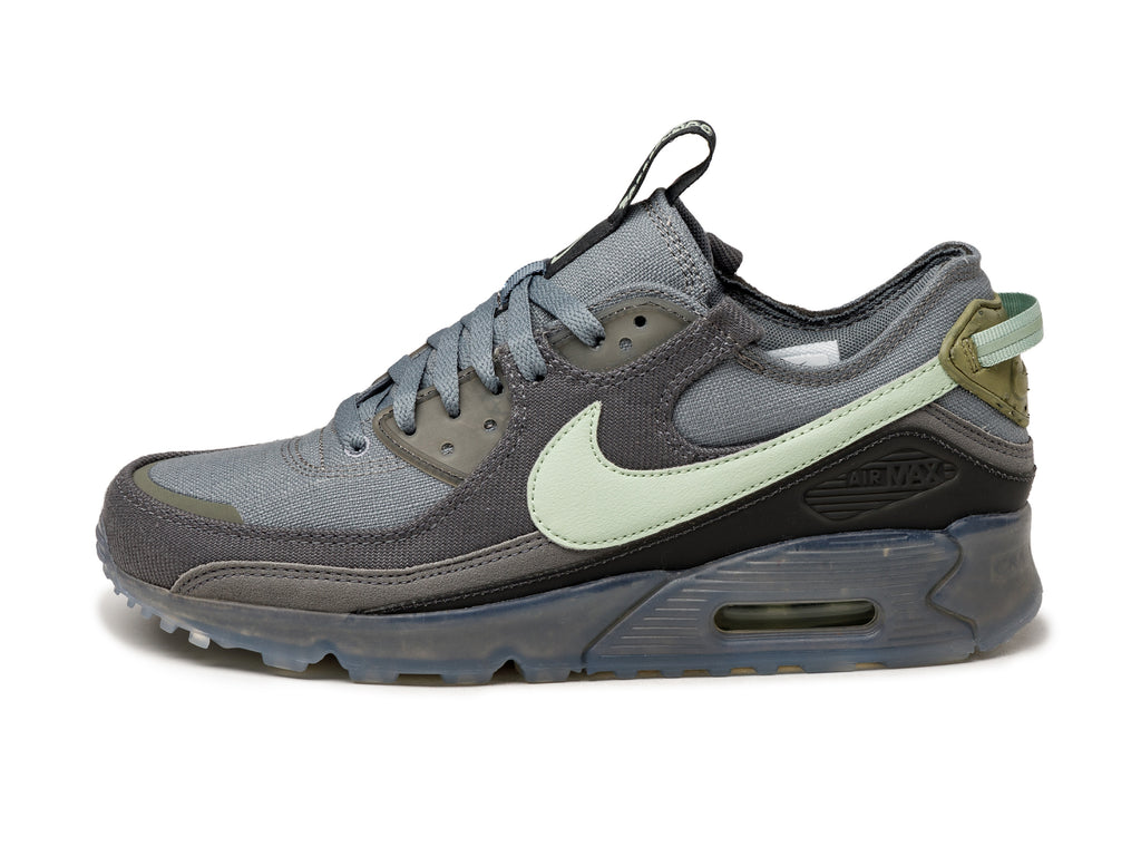 Nike Air Max CrÃ©er Ses Chaussures Nike Fila Les Chaussures 2020