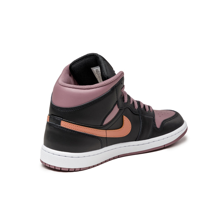 Nike Air Jordan 1 Mid SE