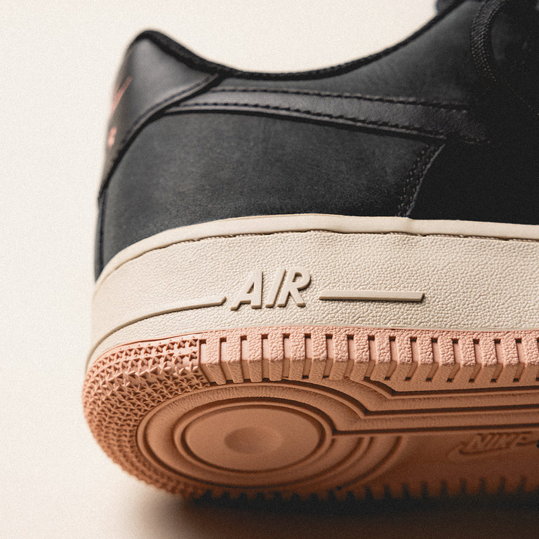 Nike Air Force 1 '07 LX onfeet
