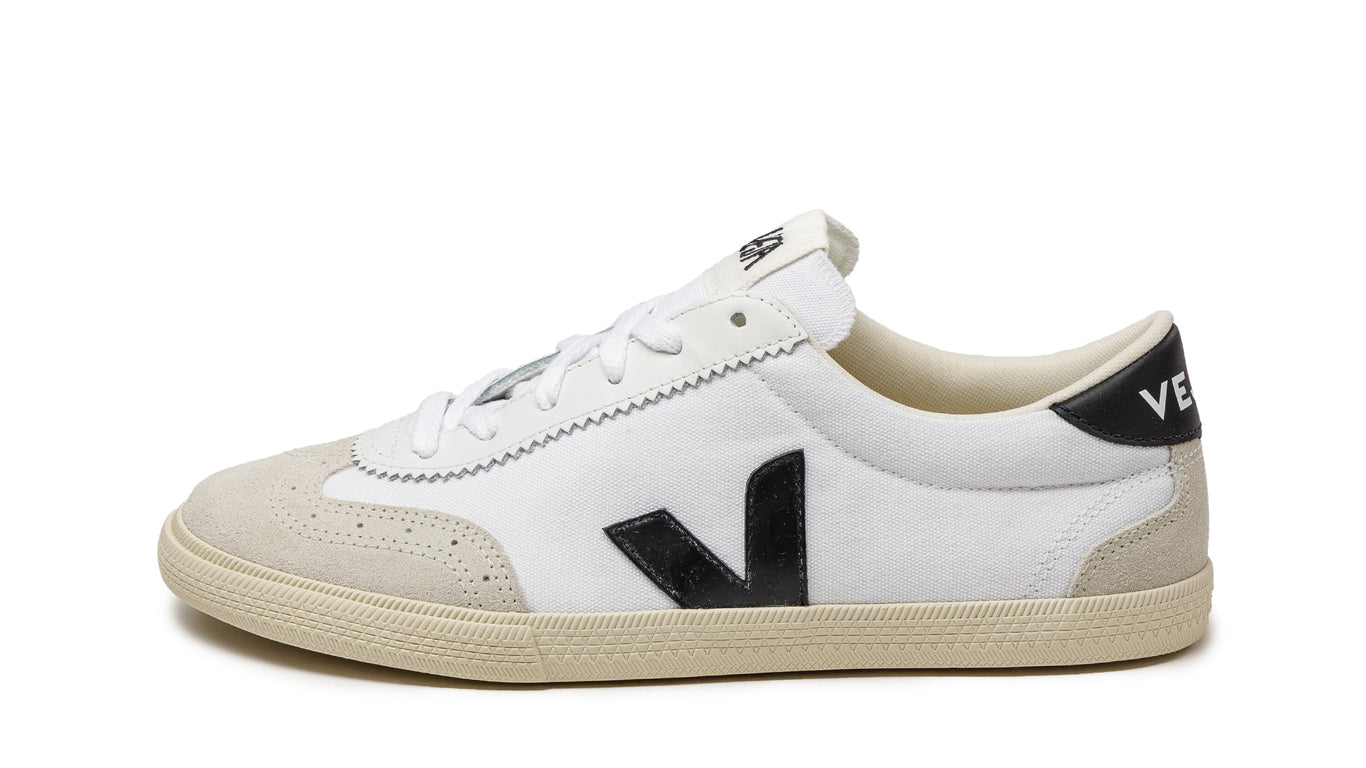Veja volley black hotsell