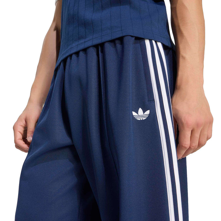 Adidas	Oversized Track Pants - XL / Night Indigo - 4