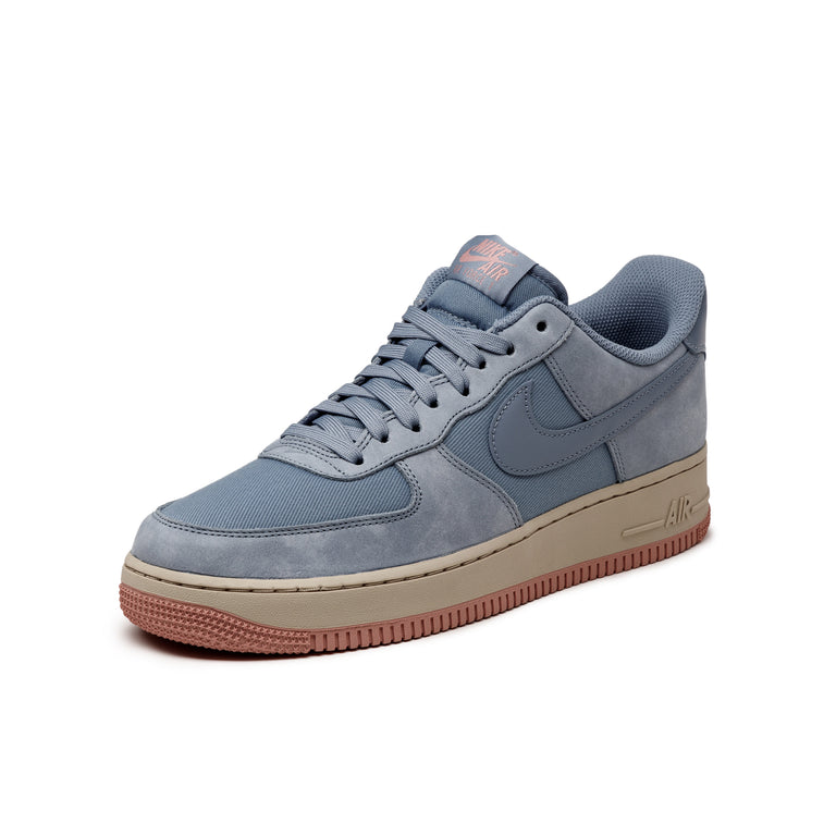 Nike releases Air Force 1 '07 LX onfeet