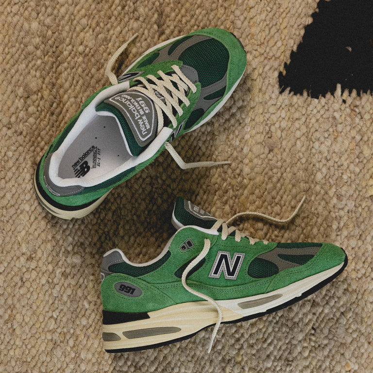 New Balance U991GV2 *Made in England*  onfeet