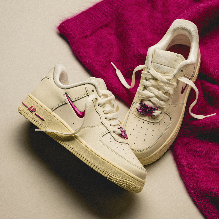 Nike air force womens pink deals