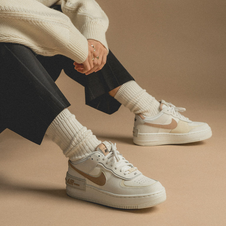 Nike Wmns Air Force 1 Shadow *Sail / Hemp* onfeet