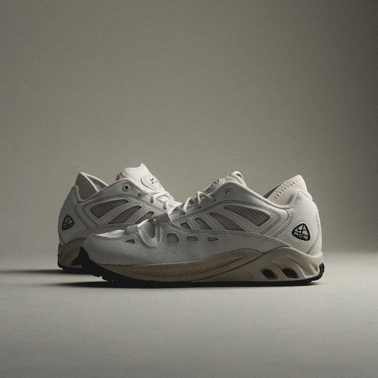 Nike ACG Air Exploraid onfeet