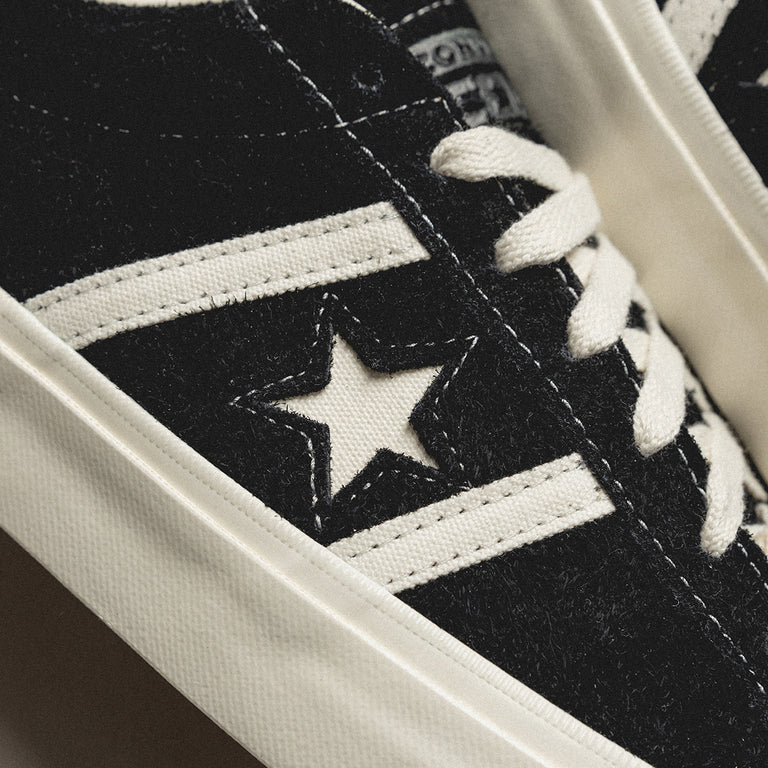 Converse One Star Academy Pro *Suede* onfeet