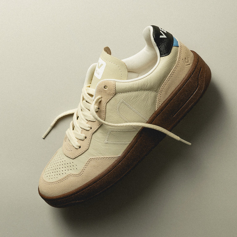Veja x Centre Commercial V-90 W onfeet