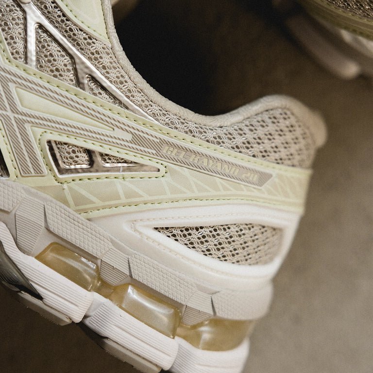 Asics GEL-Kayano 20 onfeet