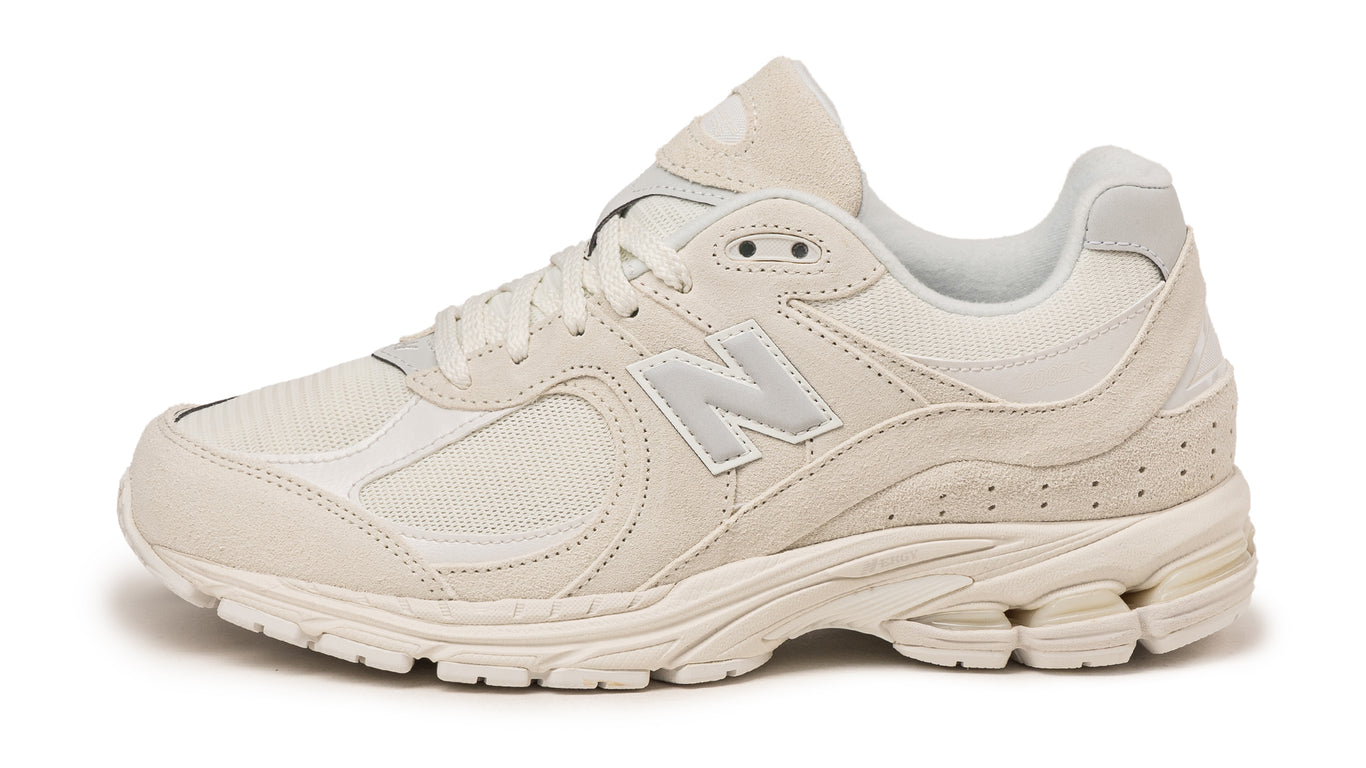 Calm New Balance 200 Creme New Balance 9060 Sydney McLaughlin