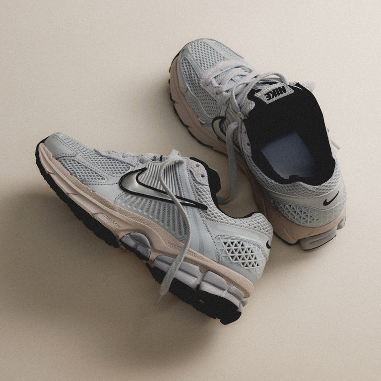 Nike Wmns Zoom Vomero 5 onfeet