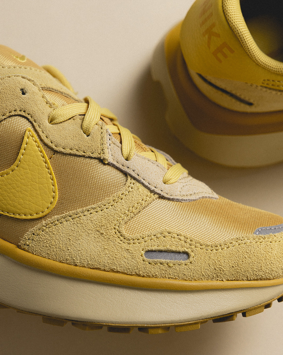 Nike Wmns Phoenix Waffle Sneaker » Buy online now!