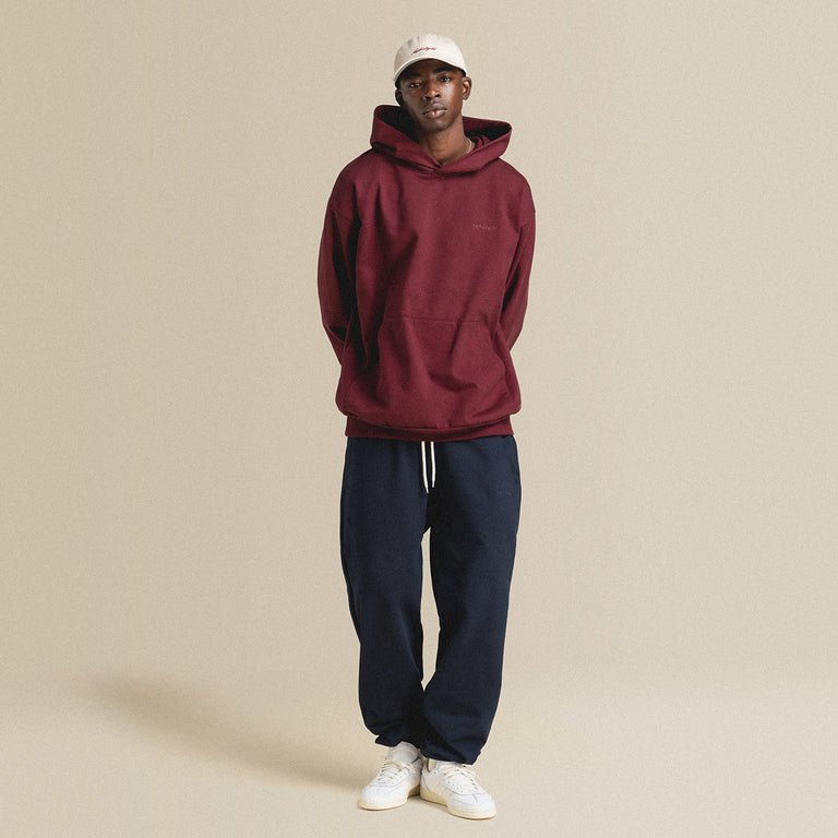 Asphaltgold Script Cotton Twill Cap onfeet