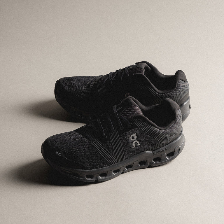 On Cloudgo 1 onfeet
