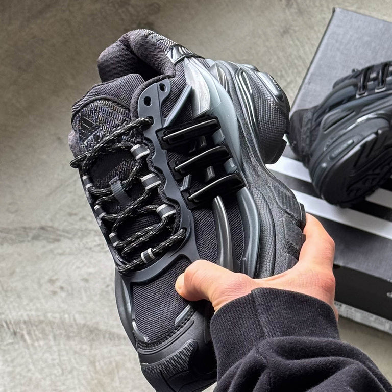 Adidas x Pharrell Williams Adistar Jellyfish onfeet