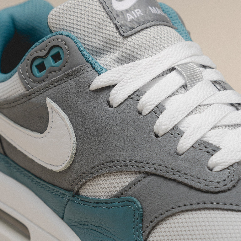 Nike Air Max 1 SC *Noise Aqua* onfeet