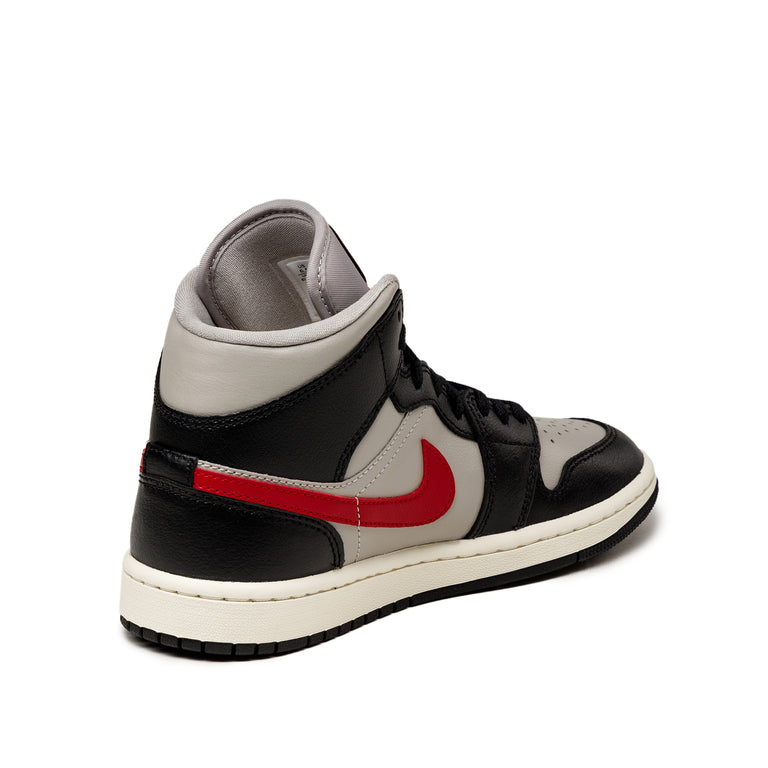 Nike Wmns Air Jordan 1 Mid Sneaker Buy online now