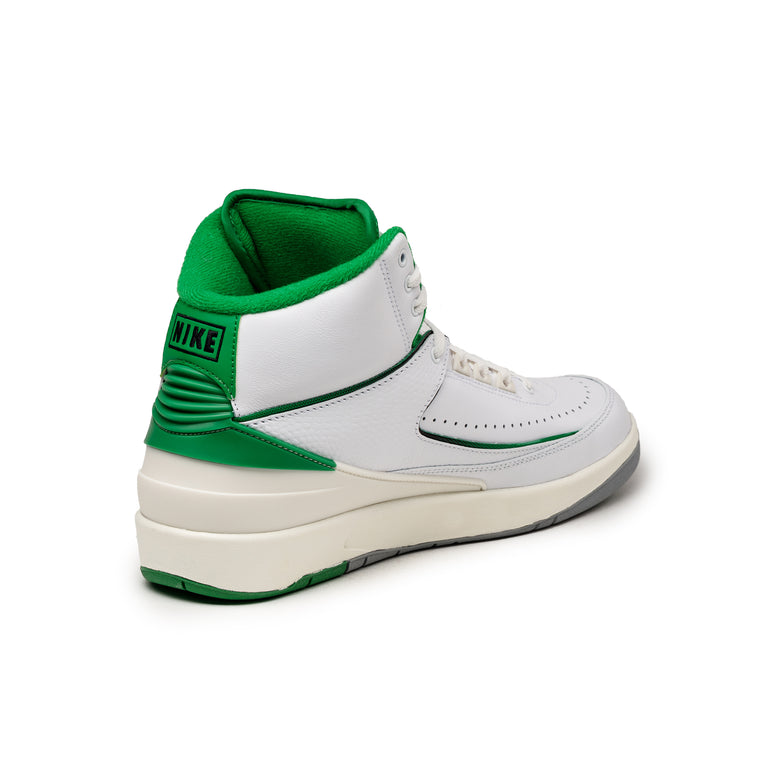 Nike Air Jordan 2 Retro *Lucky Green* onfeet