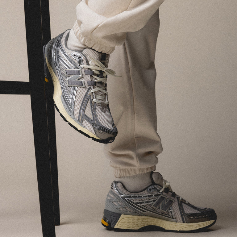 New Balance M1906RRD onfeet