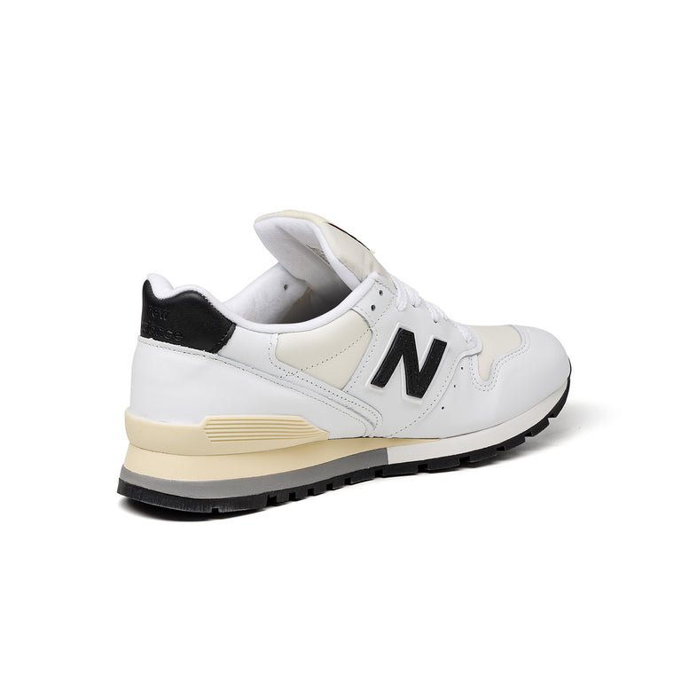 New balance all white 996 top