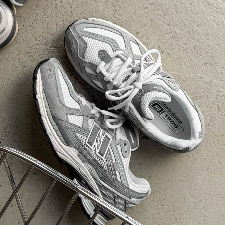 New Balance 1906 onfeet