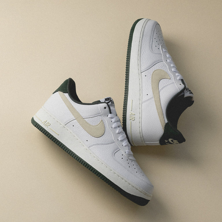 Nike Air Force 1 '07 LV8 onfeet