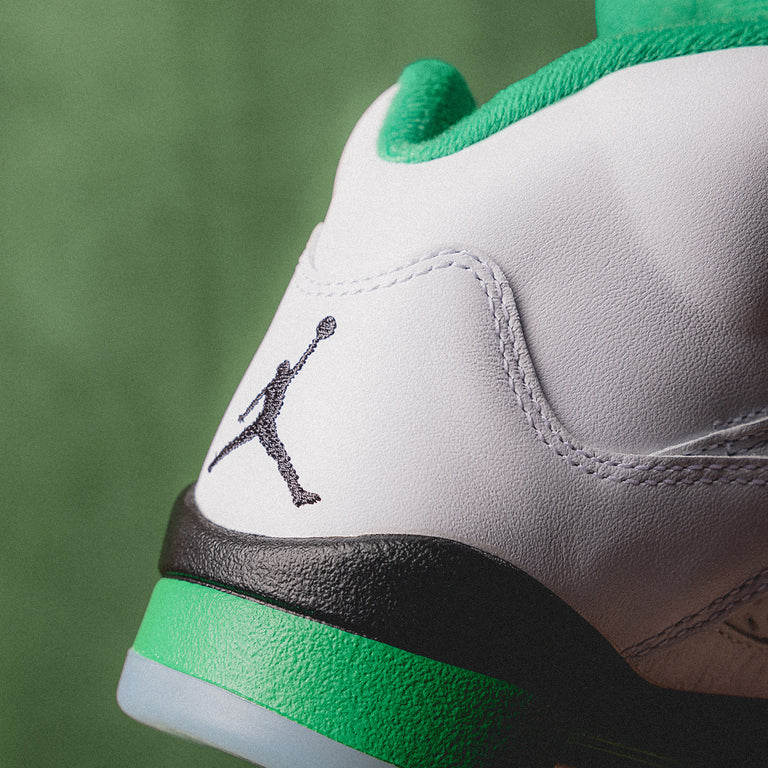 Nike Wmns Air Jordan 5 Retro *Lucky Green* onfeet