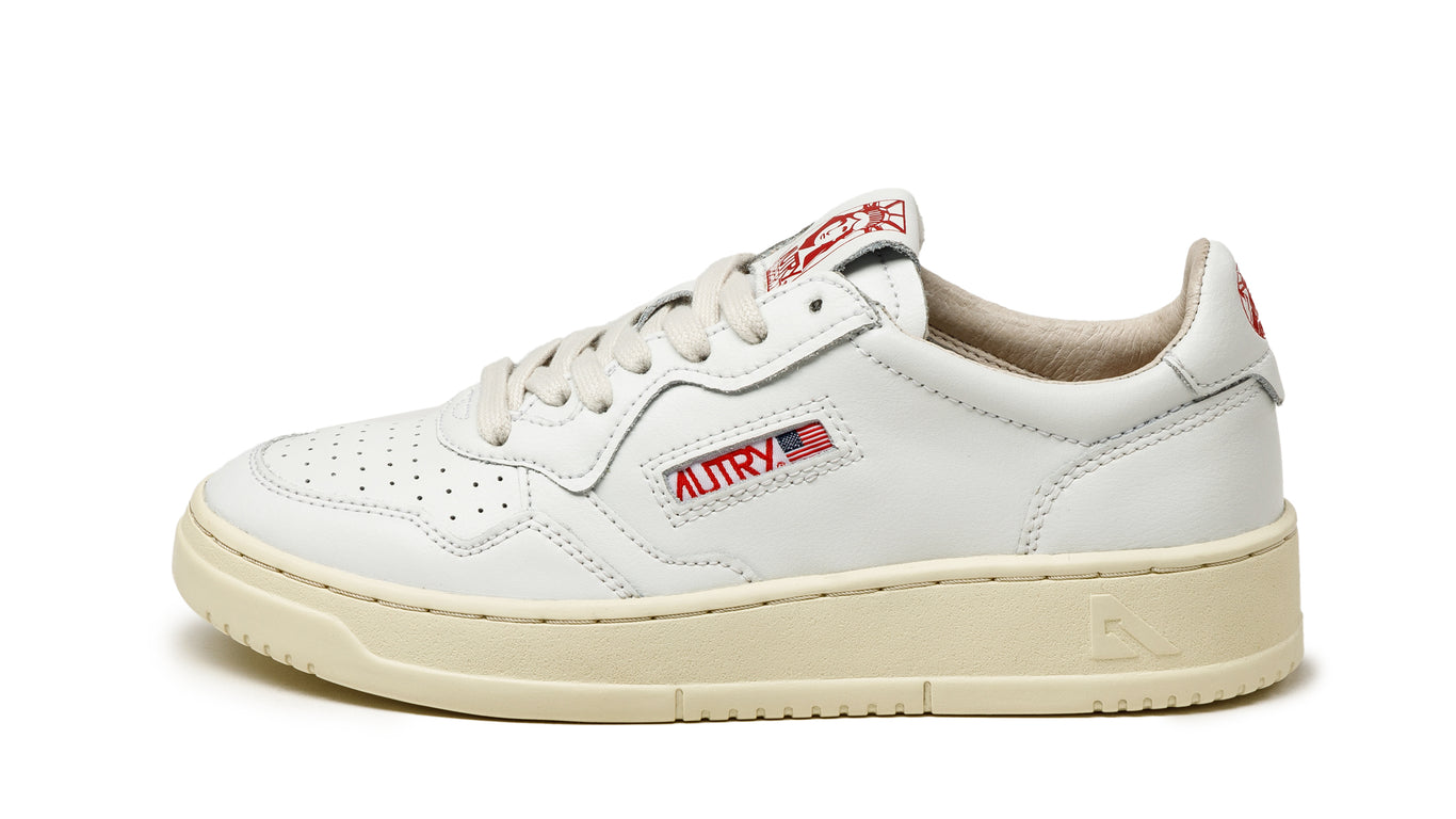 【関税込み】Medalist Sneakers - Autry - Leather - White Autry Medalist W Sneaker » Buy online now!