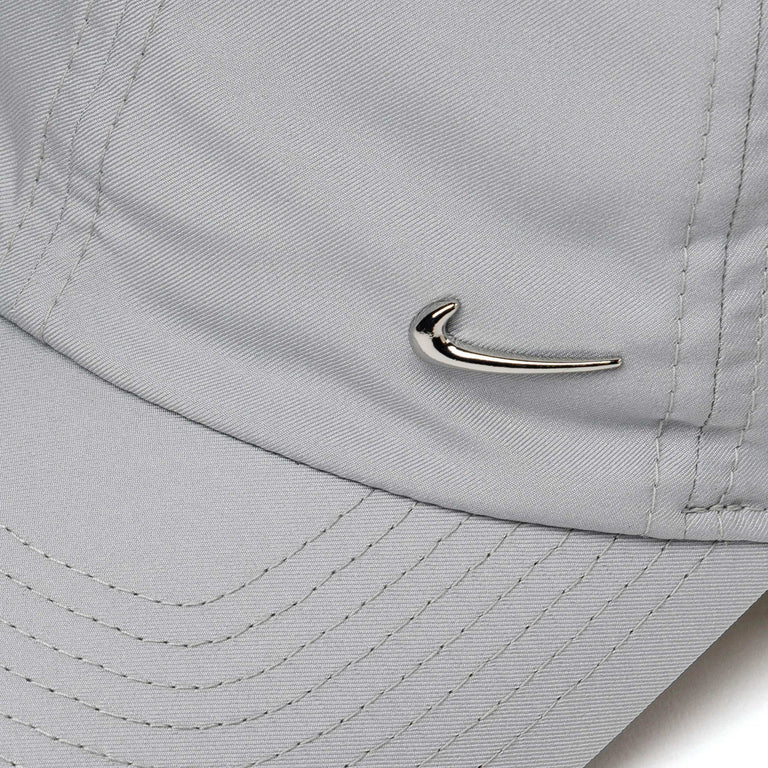 Nike Club Metal Swoosh Cap
