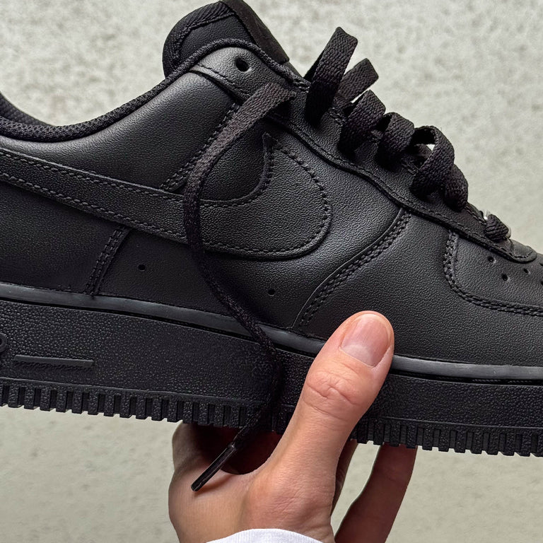 Nike Air Force 1 '07 onfeet