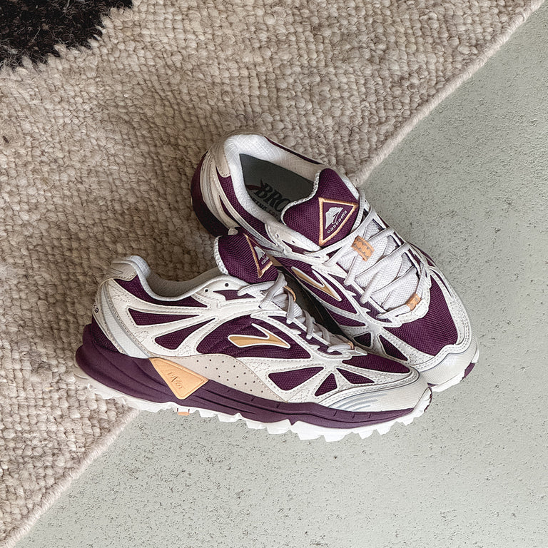 Brooks Cascadia 1 onfeet