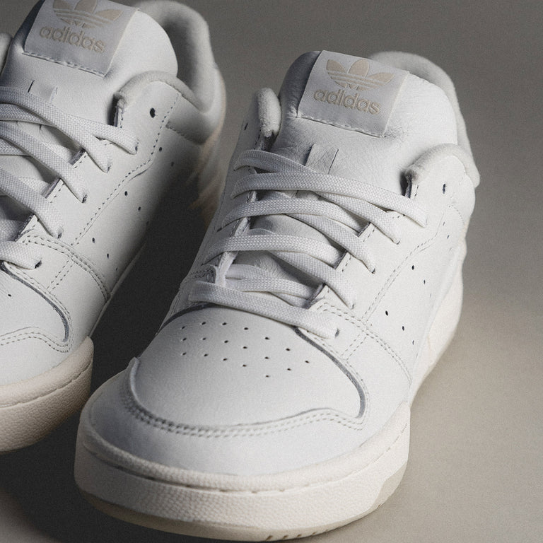 Adidas Team Court 2 onfeet