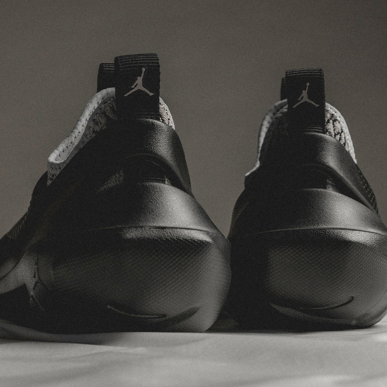 Eclipse black jordan on sale