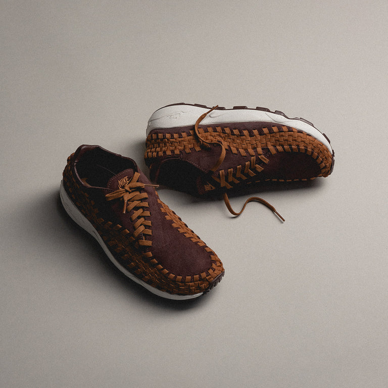 Nike Wmns Air Footscape Woven *Earth* onfeet